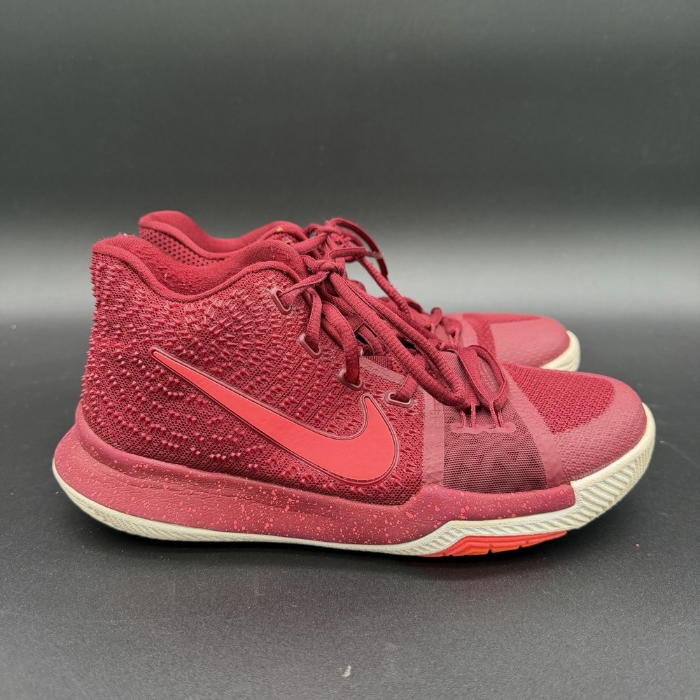 Nike Kyrie Irvin Basketball Red Hot Punch White 869985-681 Youth Size 5Y